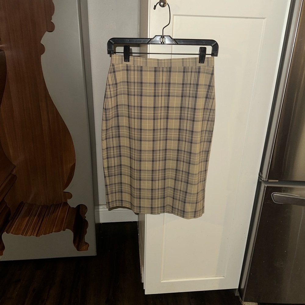 The Limited Plaid Pencil Skirt in Beige and Navy
